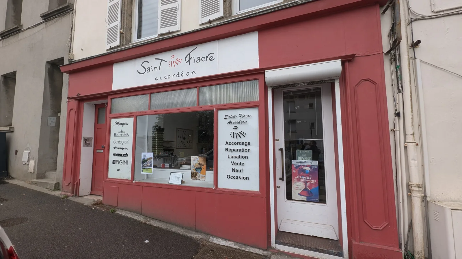 Devanture SAINT FIACRE ACCORDÉON, 8 rue Bouillon à Brest
