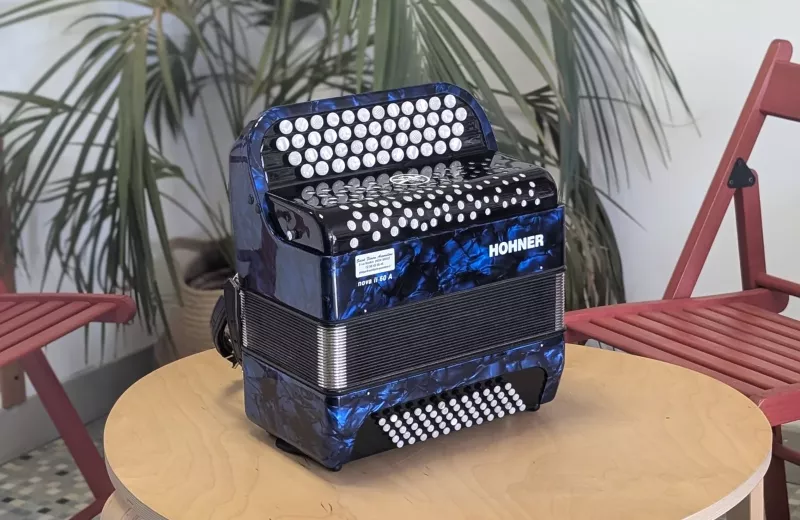 Accordéon chromatique Hohner Nova II 60