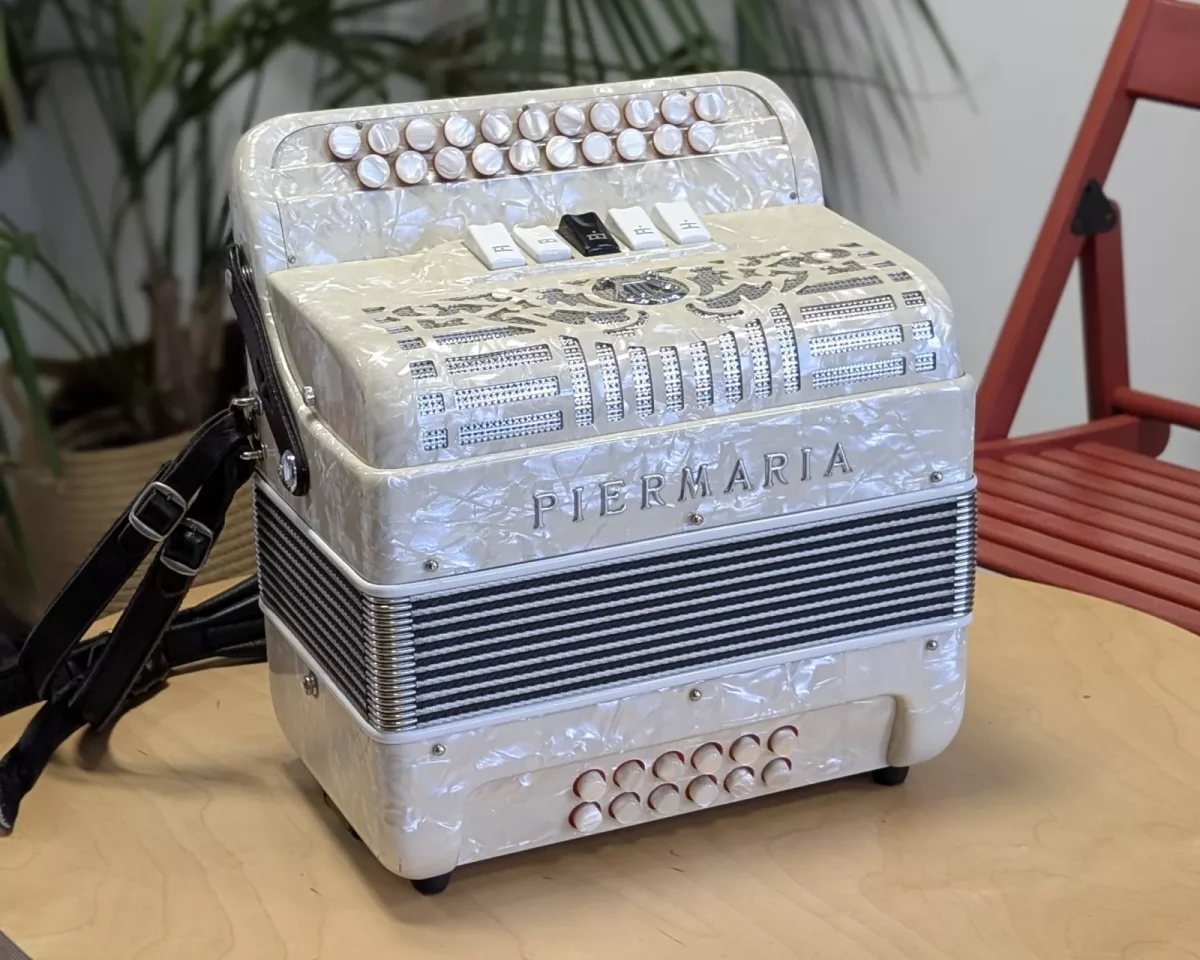 Accordéon diatonique Piermaria, dépôt-vente